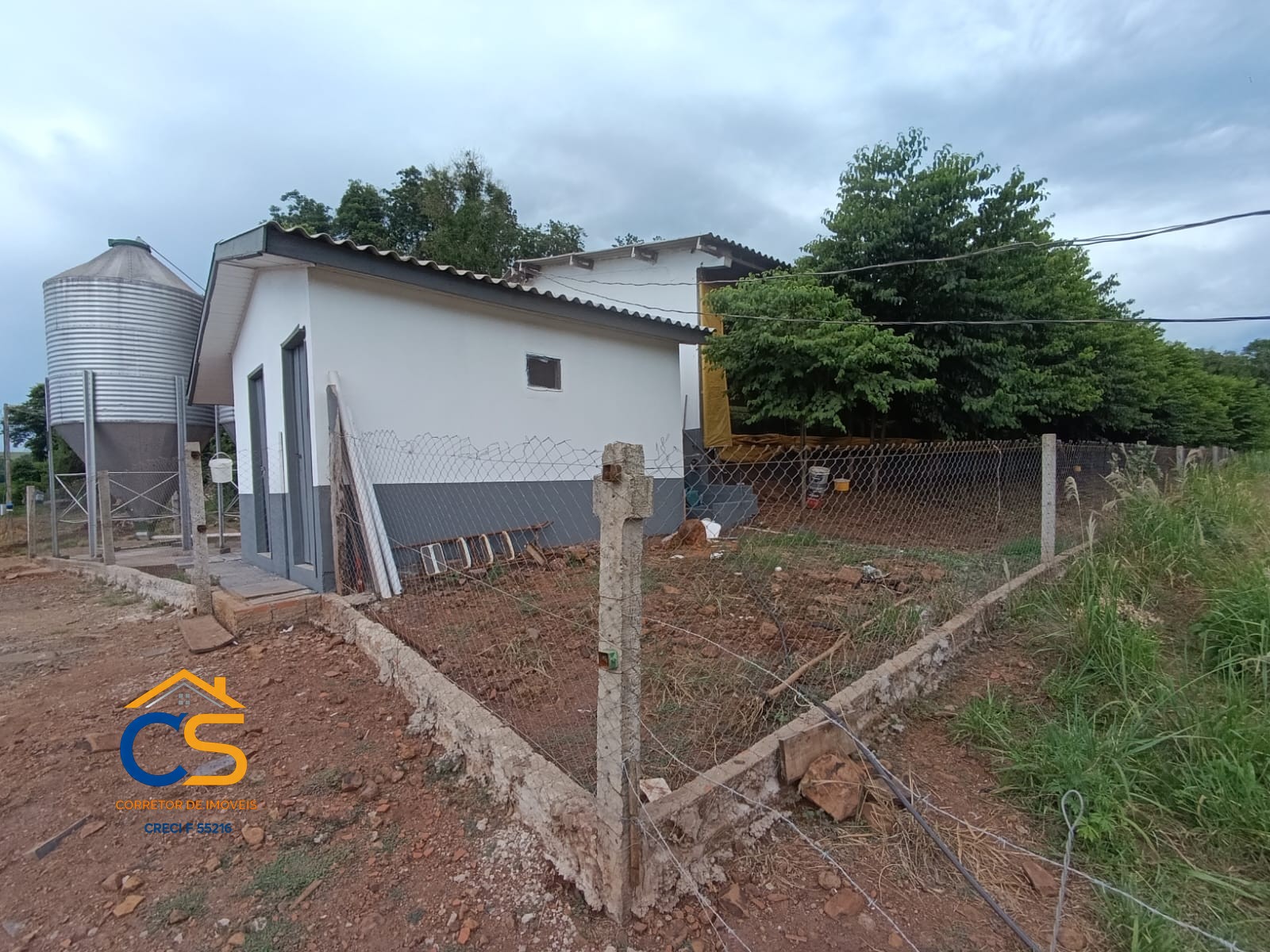 Vende-se Sitio Missal com  Granja de suínos - Foto 13