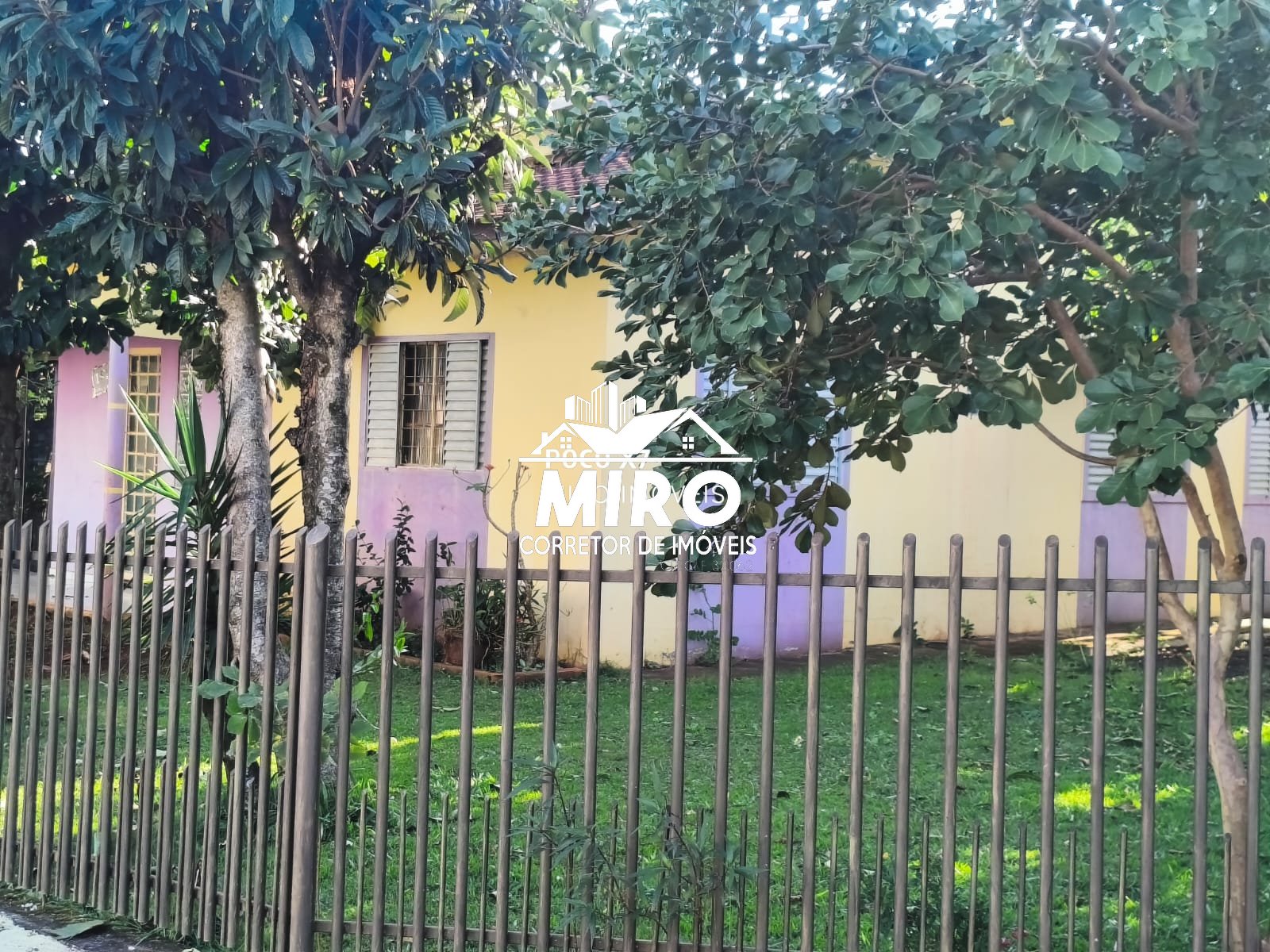 Imagem principal de CASA DE ALVENARIA À VENDA NO CENTRO DE MISSAL, PARANÁ!